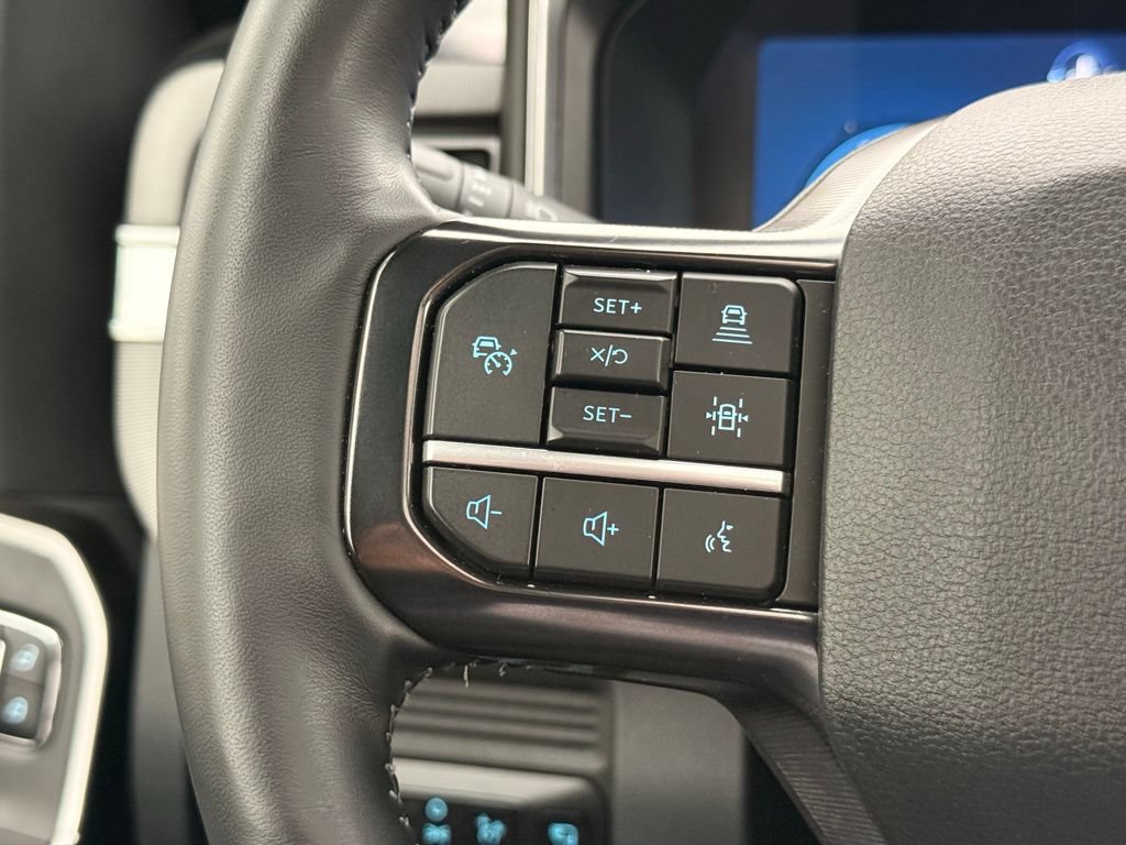 Used 2026 Ford F350 Platinum AWD/4WD image 19
