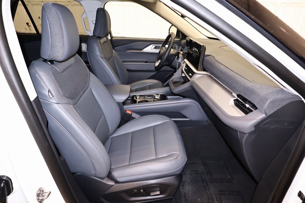 New 2026 Ford Explorer Active image 18