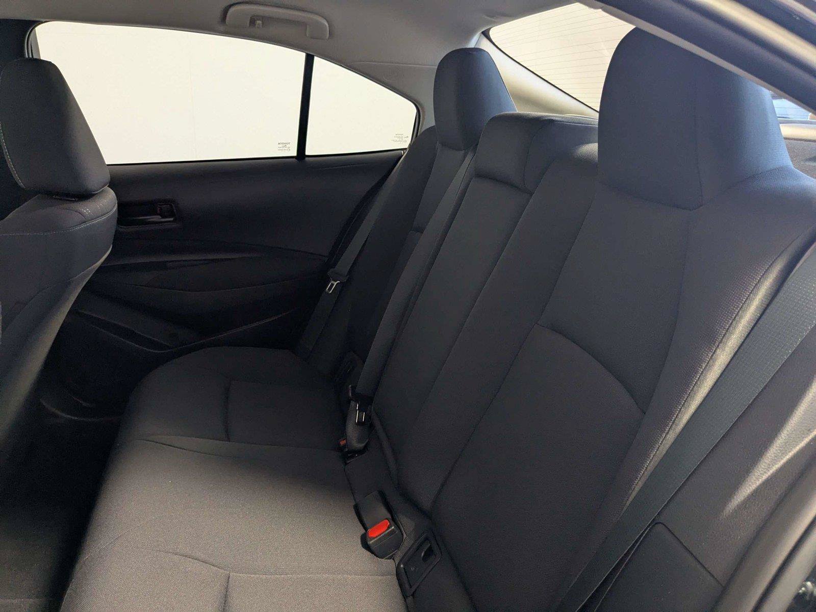 Used 2026 Toyota Corolla LE FWD image 30