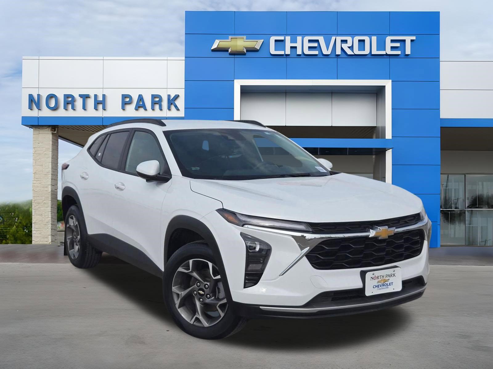 Certified 2025 Chevrolet Trax LT w/ Driver Confidence Package FWD image 1
