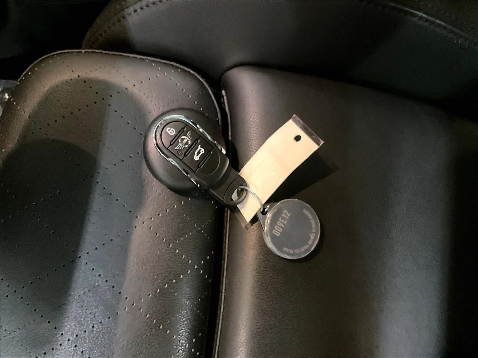Used 2024 MINI Cooper S w/ Signature Upholstery Package FWD image 14