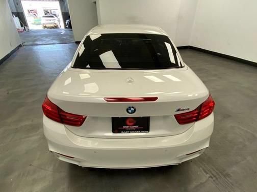Used 2016 BMW M4 Convertible RWD image 15