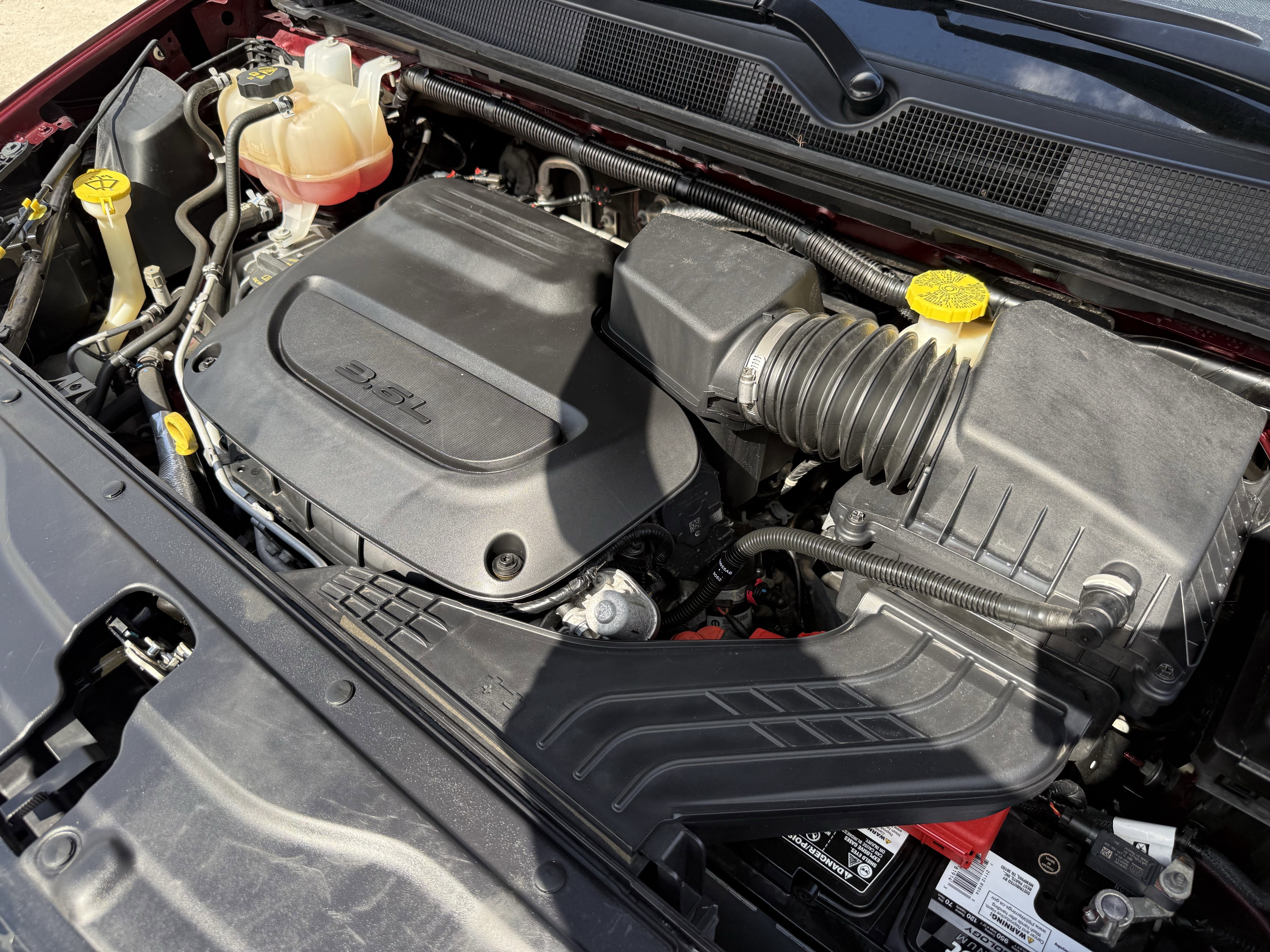 Used 2023 Chrysler Voyager LX FWD image 34