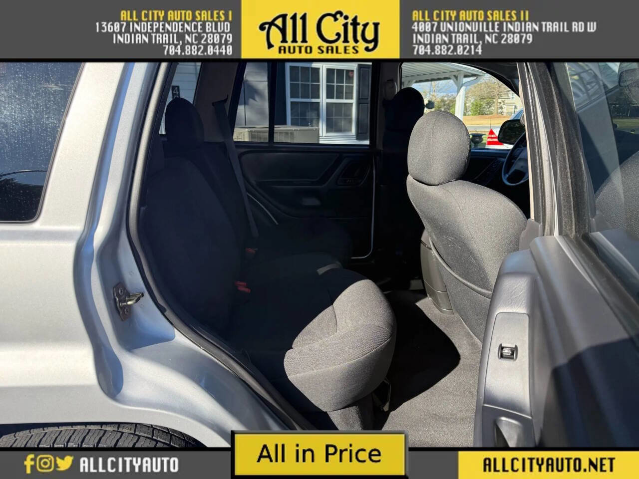 Used 2004 Jeep Grand Cherokee Laredo w/ Convenience Group image 12