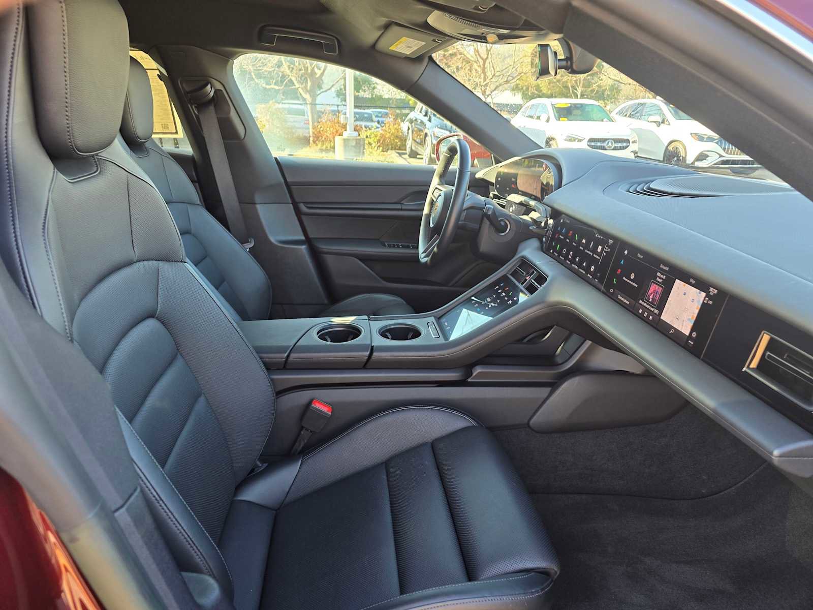 Used 2023 Porsche Taycan 4S w/ Technology Package image 11