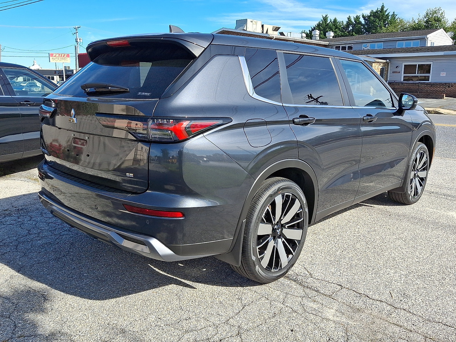 New 2026 Mitsubishi Outlander SE AWD/4WD image 7