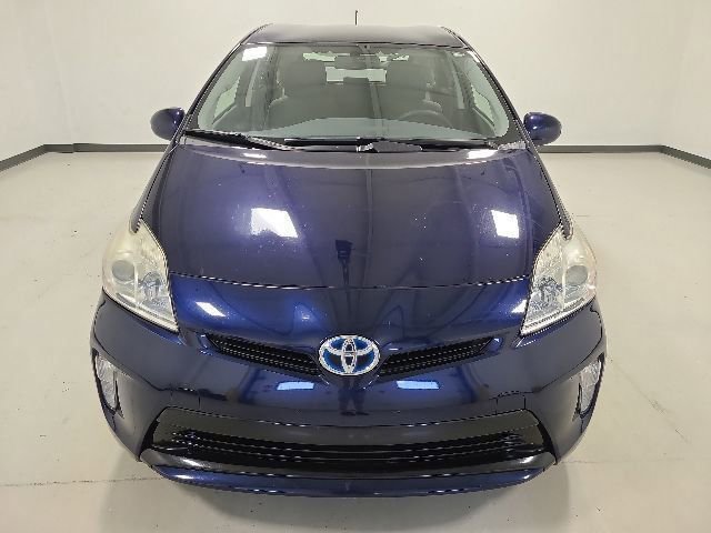 Used 2015 Toyota Prius Two FWD image 2