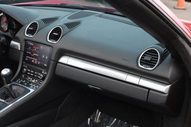 Used 2017 Porsche 718 Boxster S RWD image 44