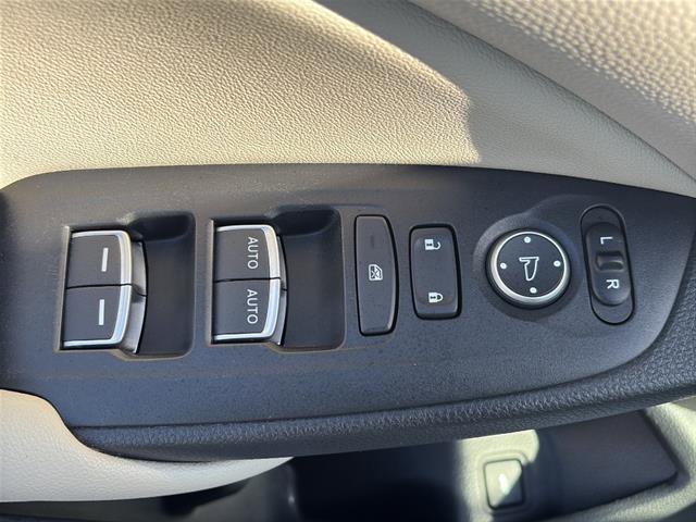 Used 2019 Honda Accord Touring image 29