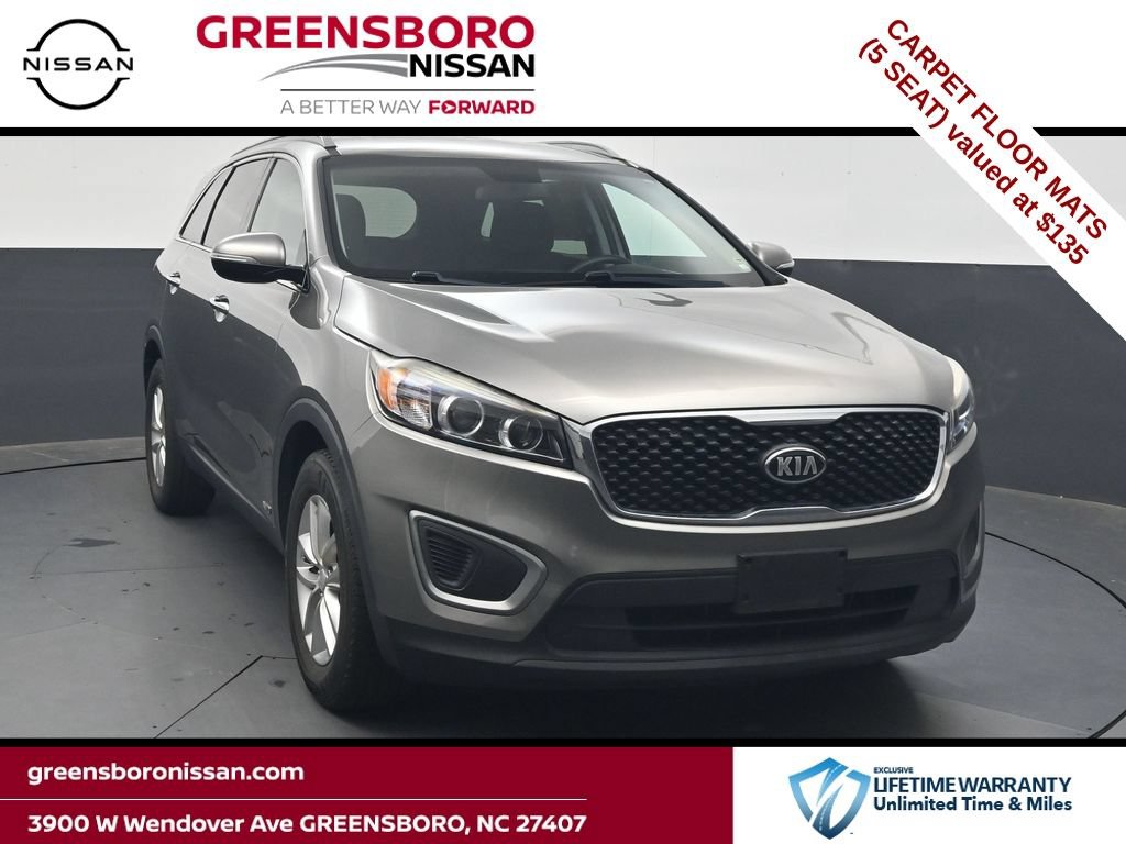 Used 2017 Kia Sorento AWD image 1