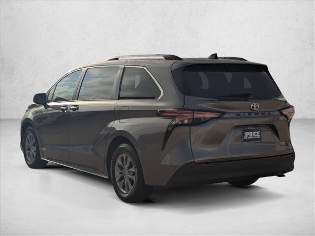 Used 2021 Toyota Sienna XLE w/ XLE Plus Package image 8