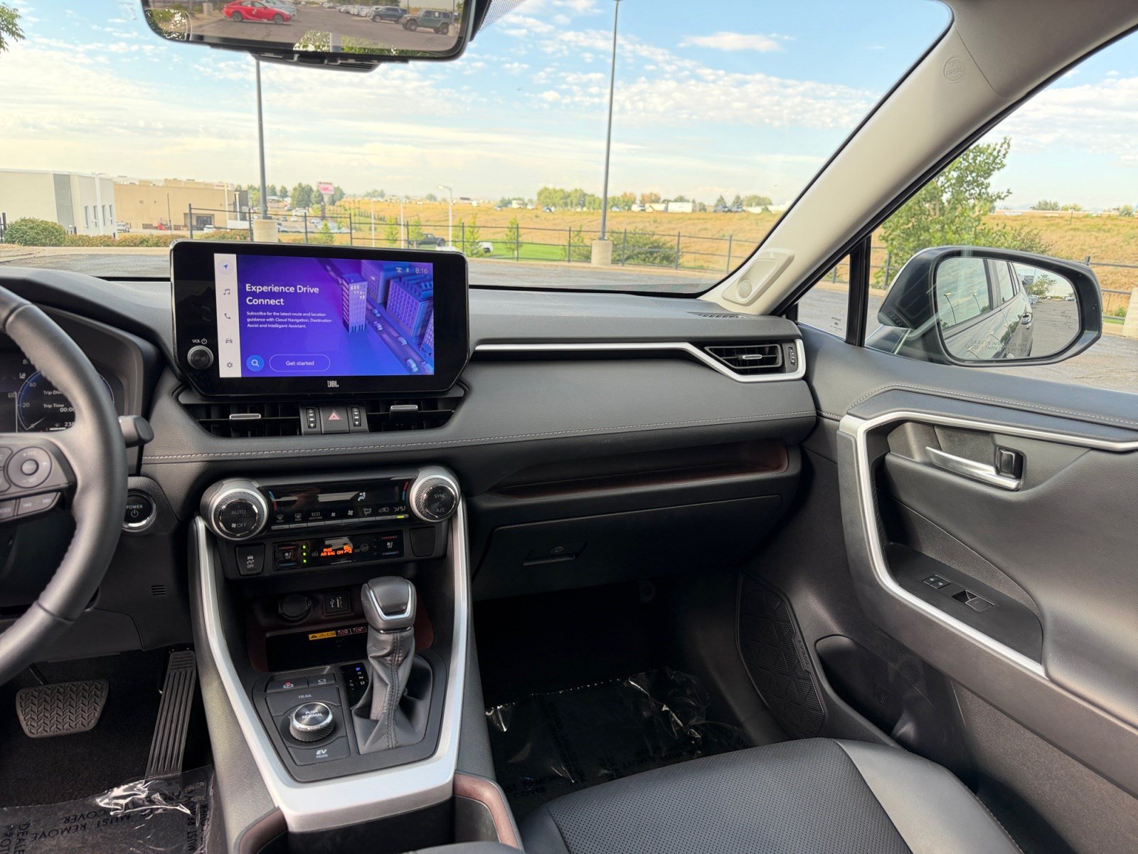 Used 2023 Toyota RAV4 Limited AWD/4WD image 19