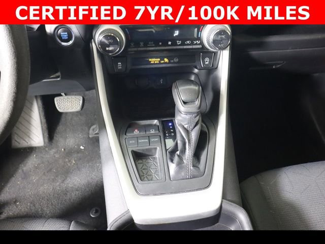 Used 2021 Toyota RAV4 XLE w/ Convenience Package FWD image 24