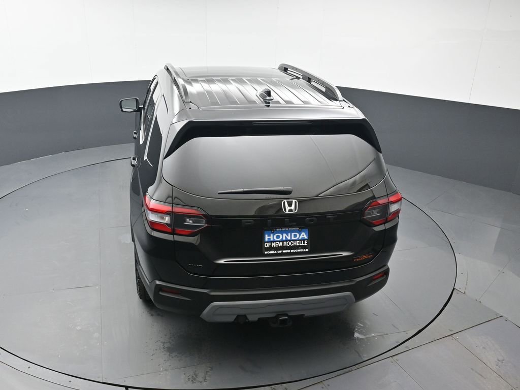 Certified 2023 Honda Pilot TrailSport image 42
