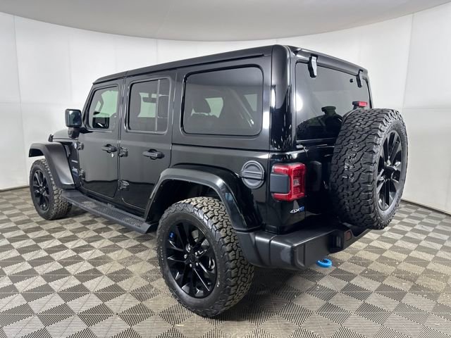 Used 2022 Jeep Wrangler Unlimited Sahara image 5