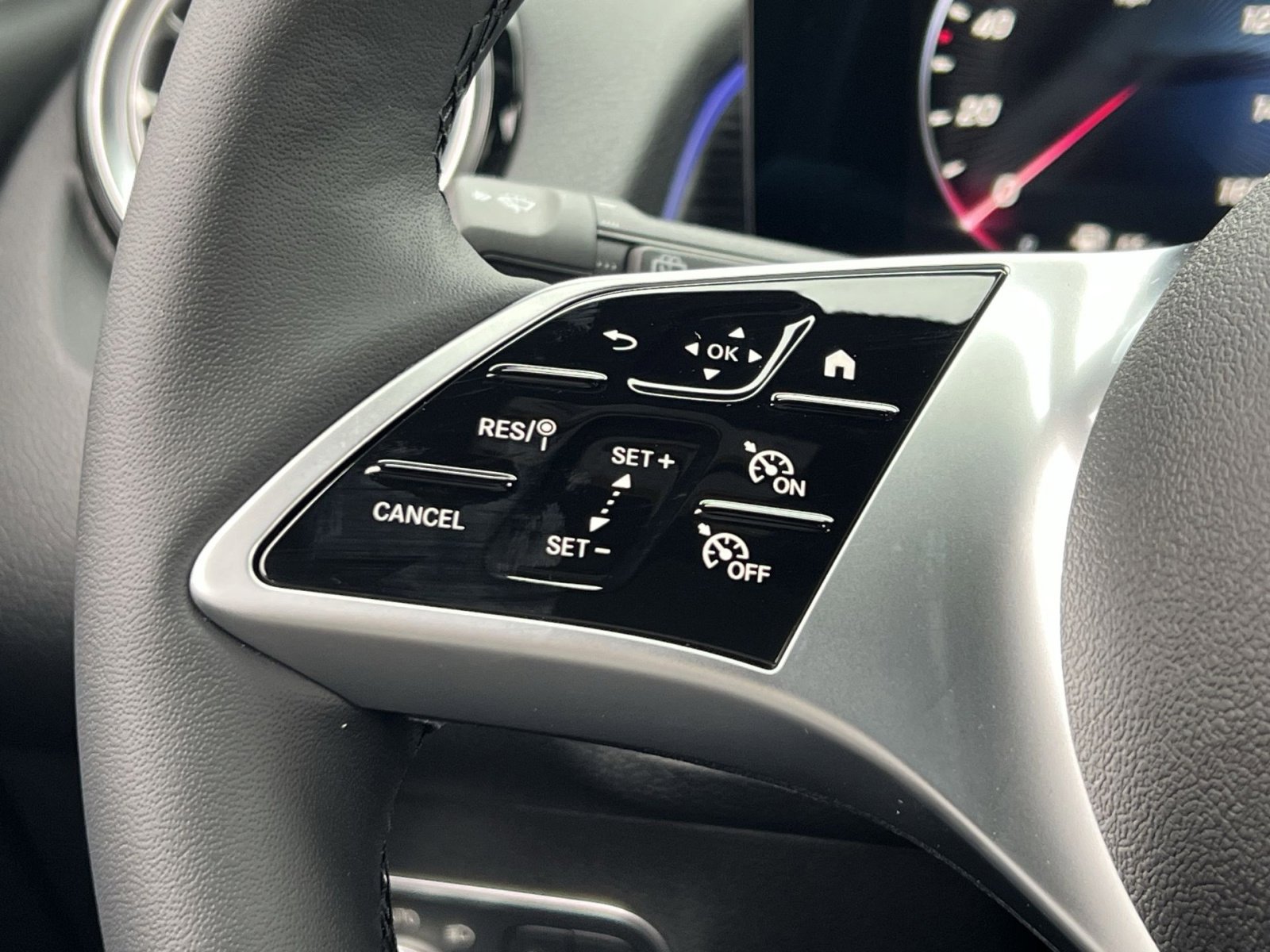 New 2026 Mercedes-Benz GLB 250 4MATIC image 30