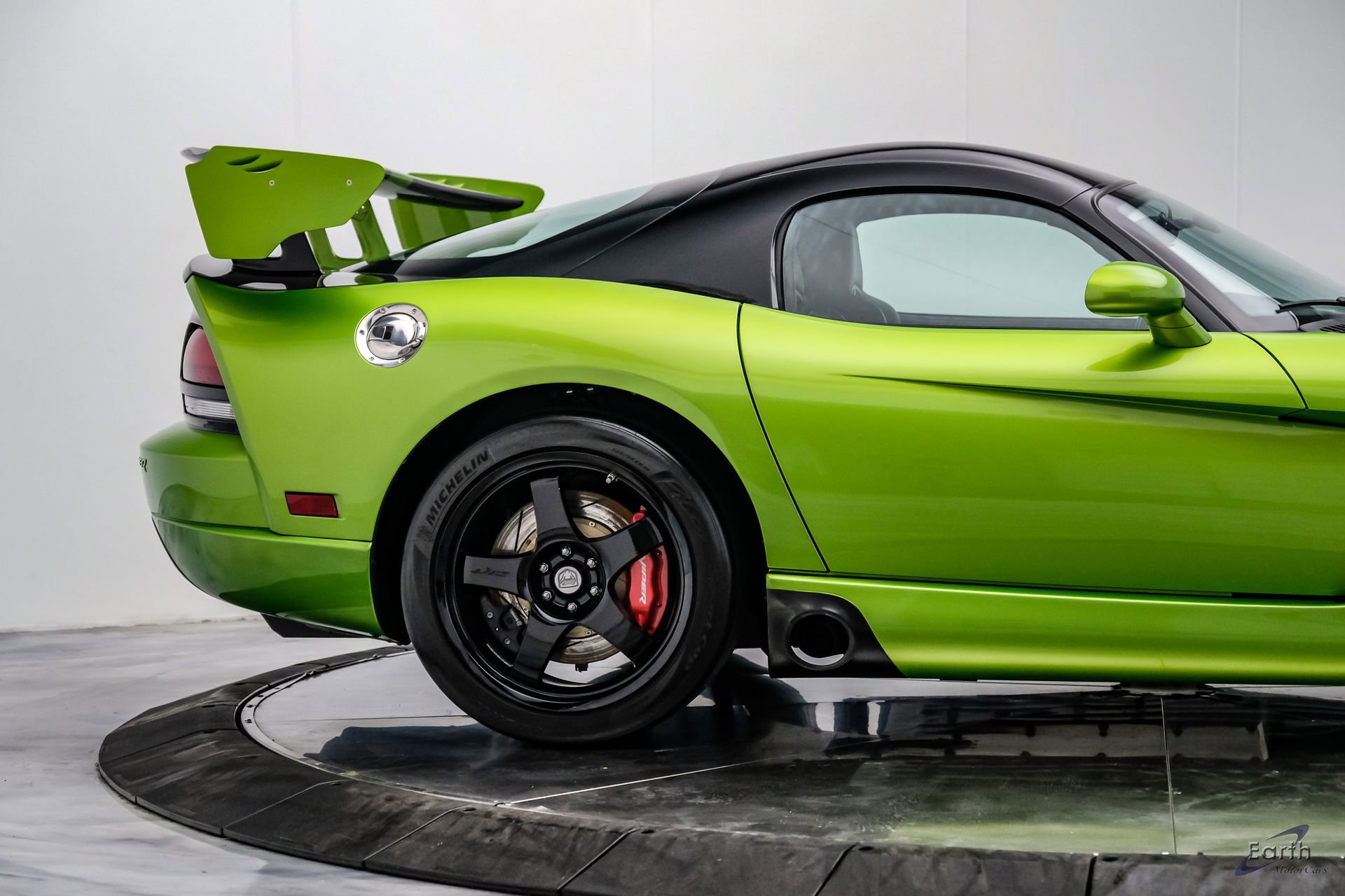 Used 2010 Dodge Viper ACR RWD image 26