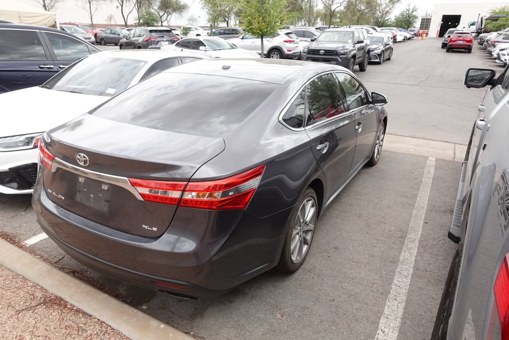 Used 2014 Toyota Avalon XLE Touring FWD image 3