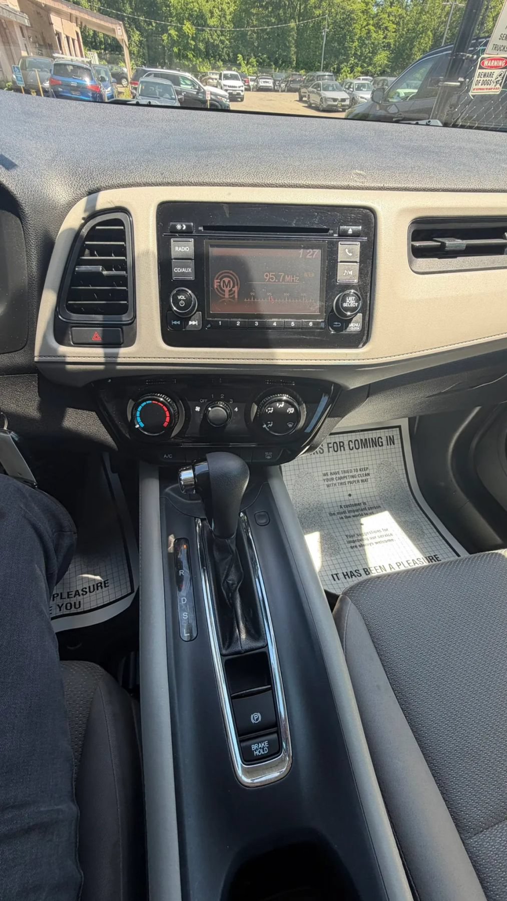 Used 2018 Honda HR-V LX image 25