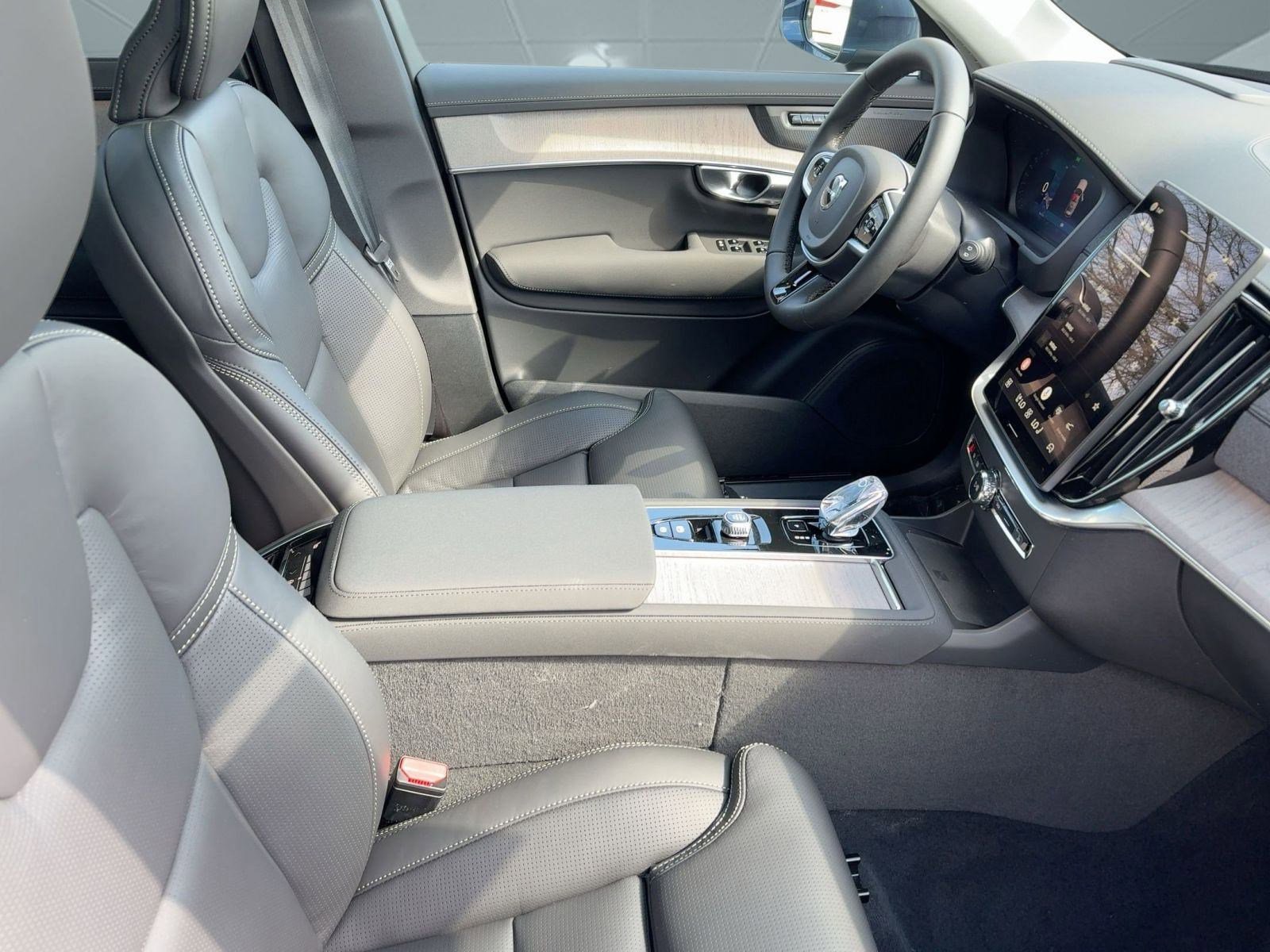 New 2026 Volvo XC90 T8 Ultra w/ Protection Package Premier image 22