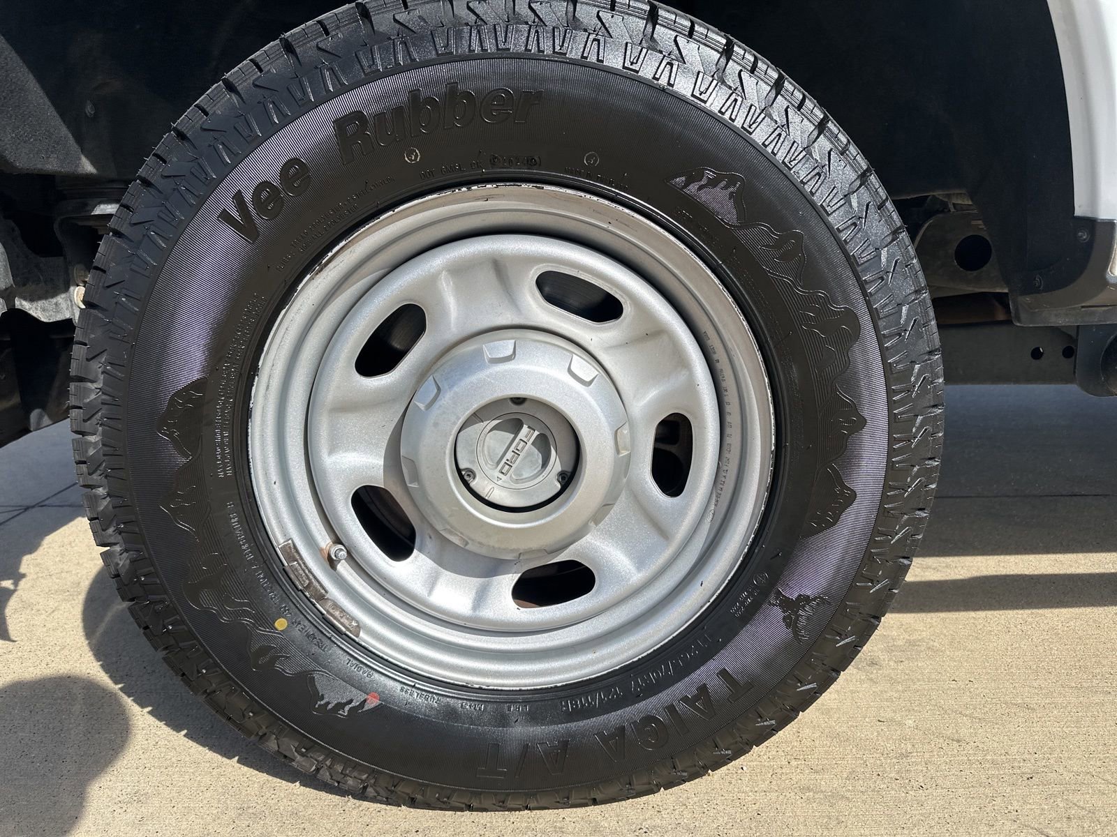 Used 2017 Ford F250 XL w/ Power Equipment Group image 10