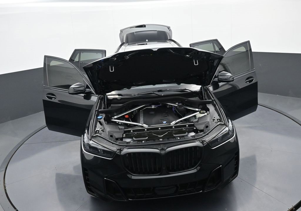 Used 2026 BMW X5 xDrive40i w/ M Sport Package image 41