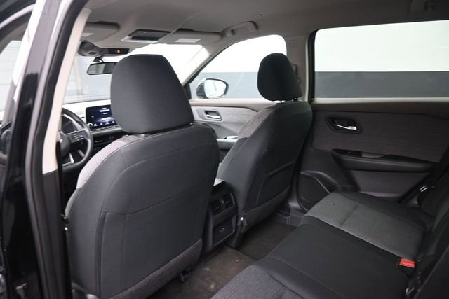 Used 2023 Nissan Rogue SV AWD/4WD image 23