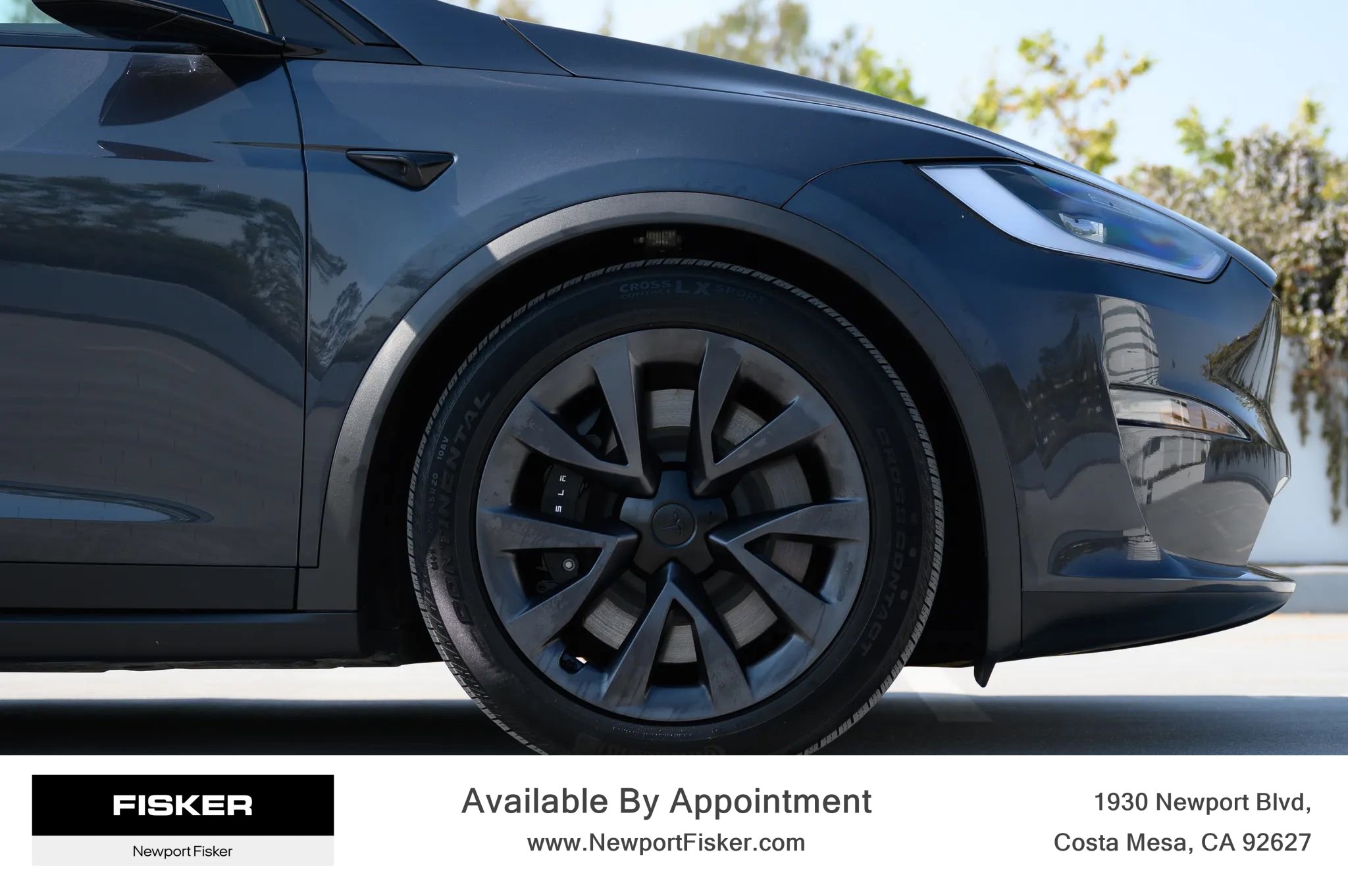 Used 2024 Tesla Model X image 3