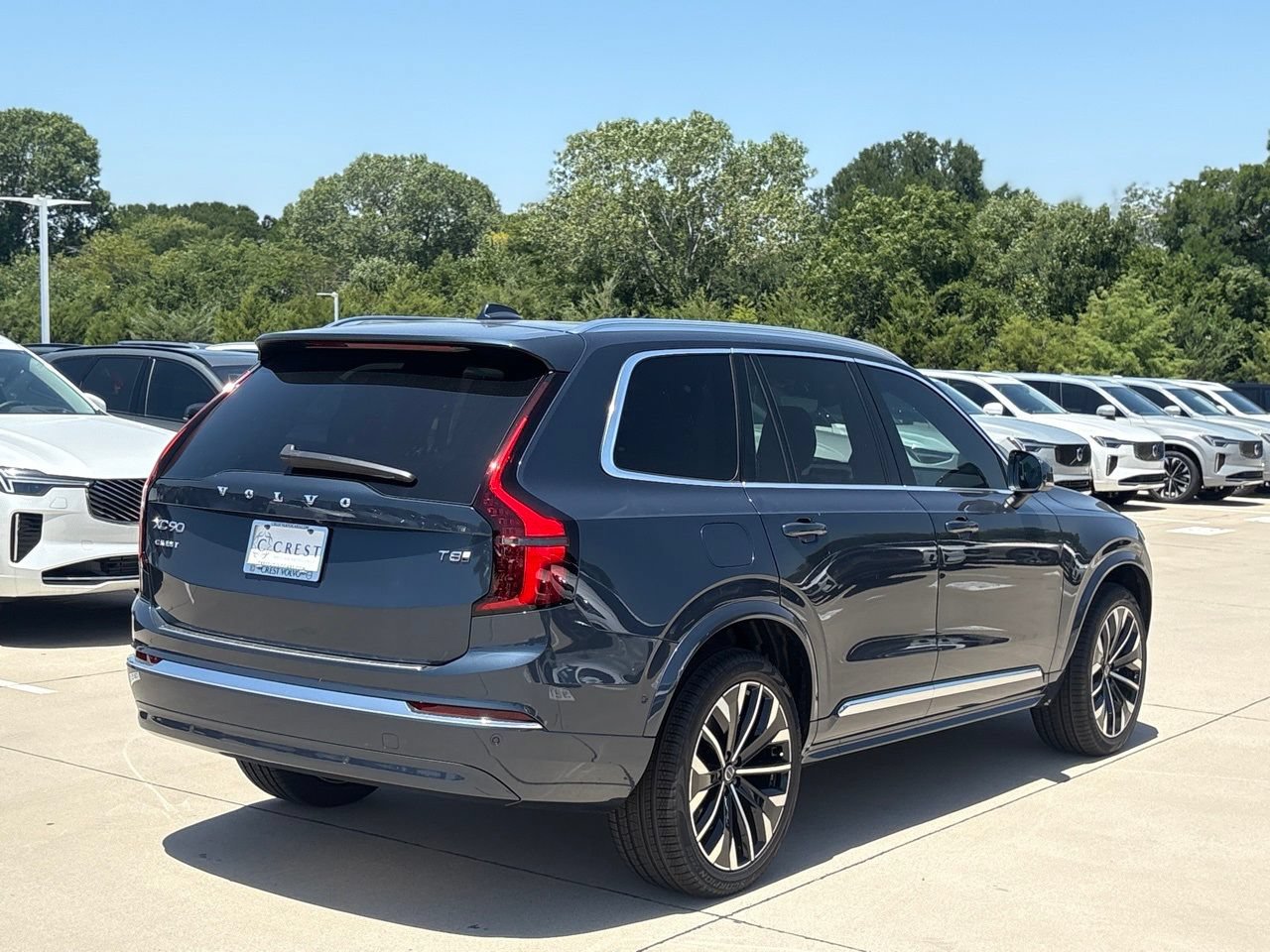 New 2026 Volvo XC90 T8 Ultra w/ Protection Package Premier AWD/4WD image 4