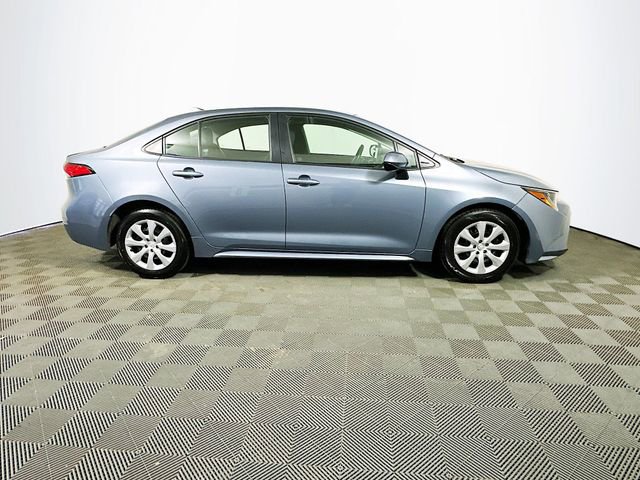 Used 2023 Toyota Corolla LE image 9
