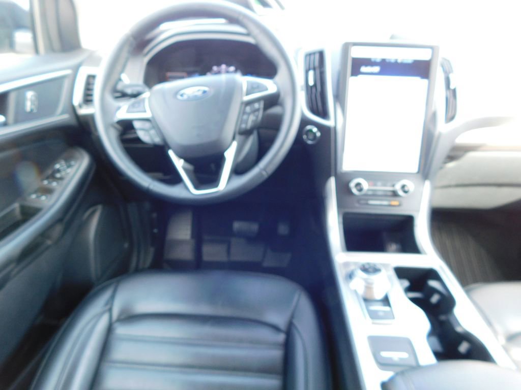 Used 2024 Ford Edge SEL w/ Convenience Package image 16