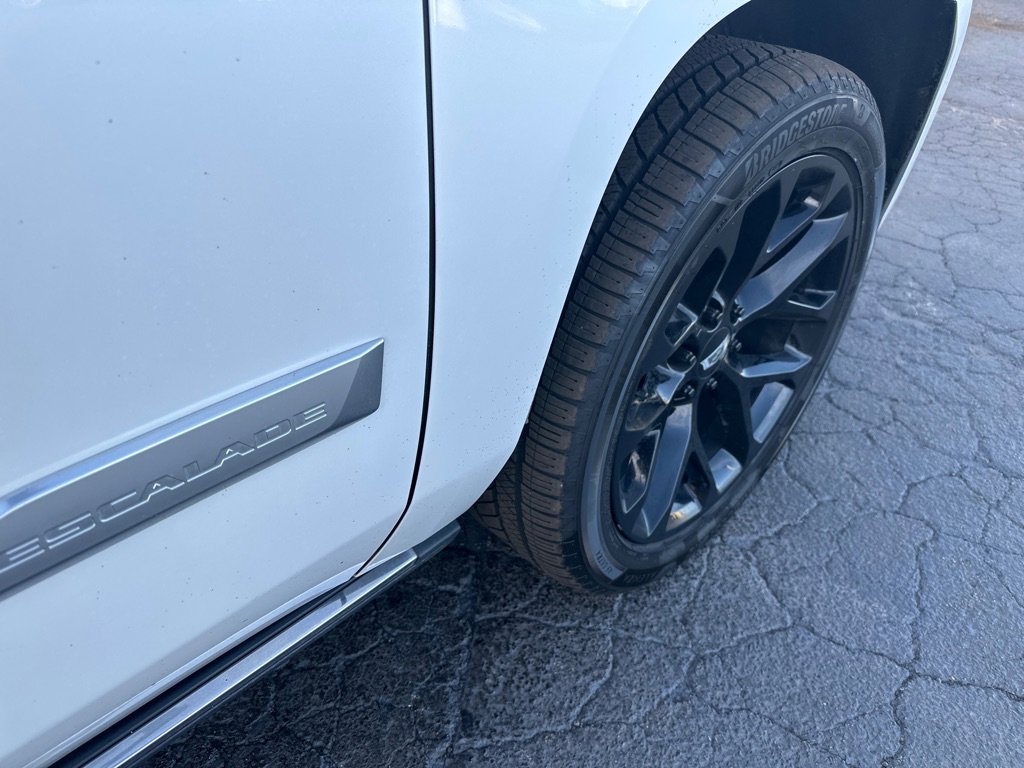 Used 2019 Cadillac Escalade ESV Platinum image 8