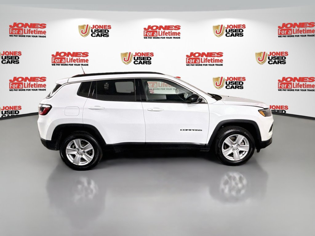Used 2022 Jeep Compass Latitude w/ Convenience Group AWD/4WD image 16