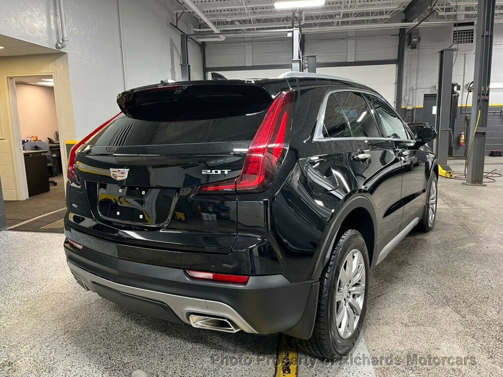 Used 2019 Cadillac XT4 Premium Luxury AWD/4WD image 3