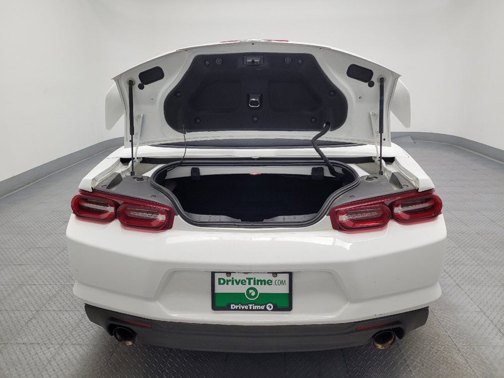 Used 2020 Chevrolet Camaro LT RWD image 29