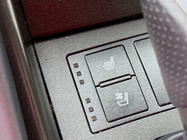Used 2021 Lexus IS 350 F Sport w/ Accessory Package image 19