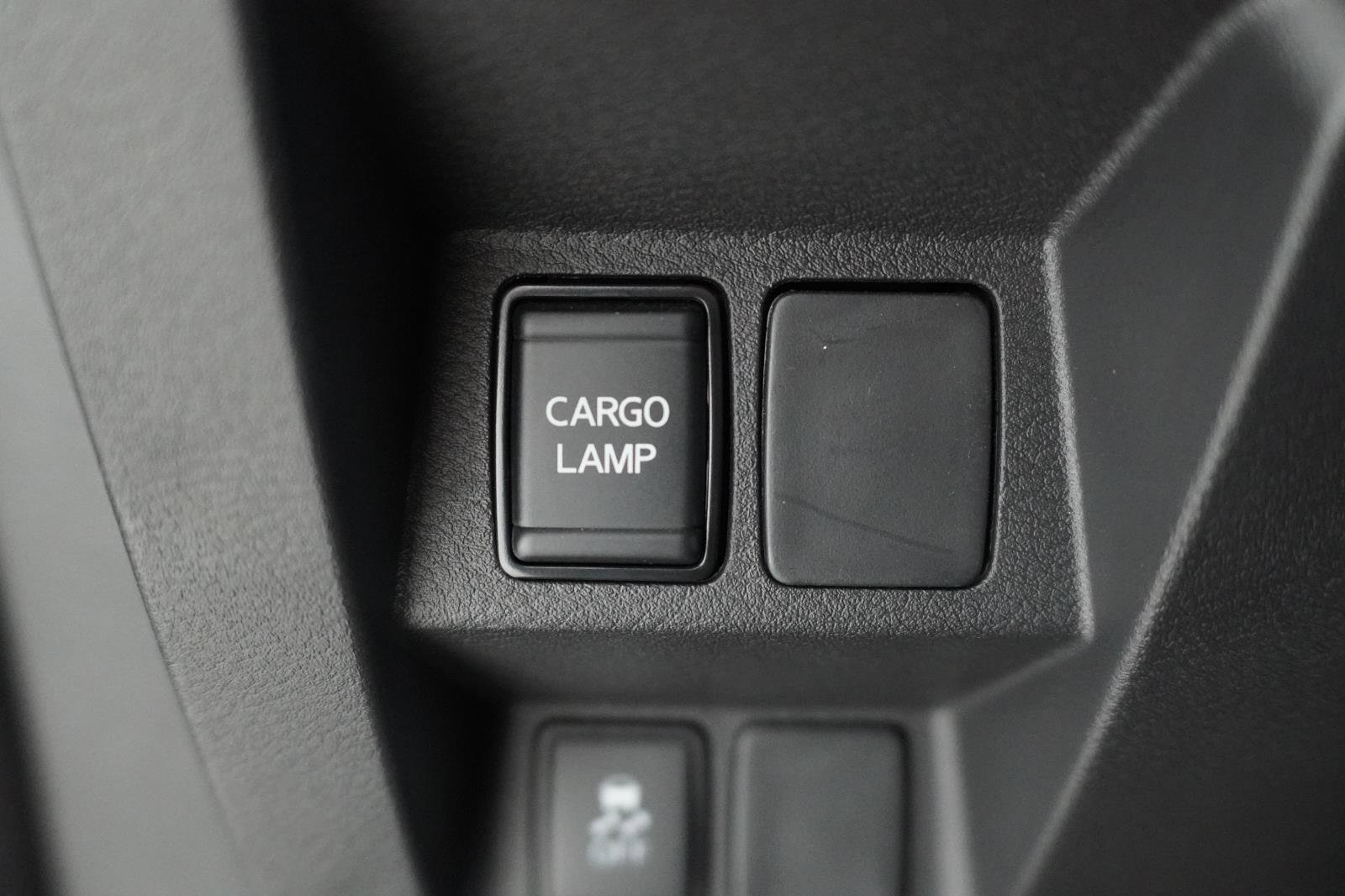 Used 2024 Nissan Frontier SV w/ SV Convenience Package image 20