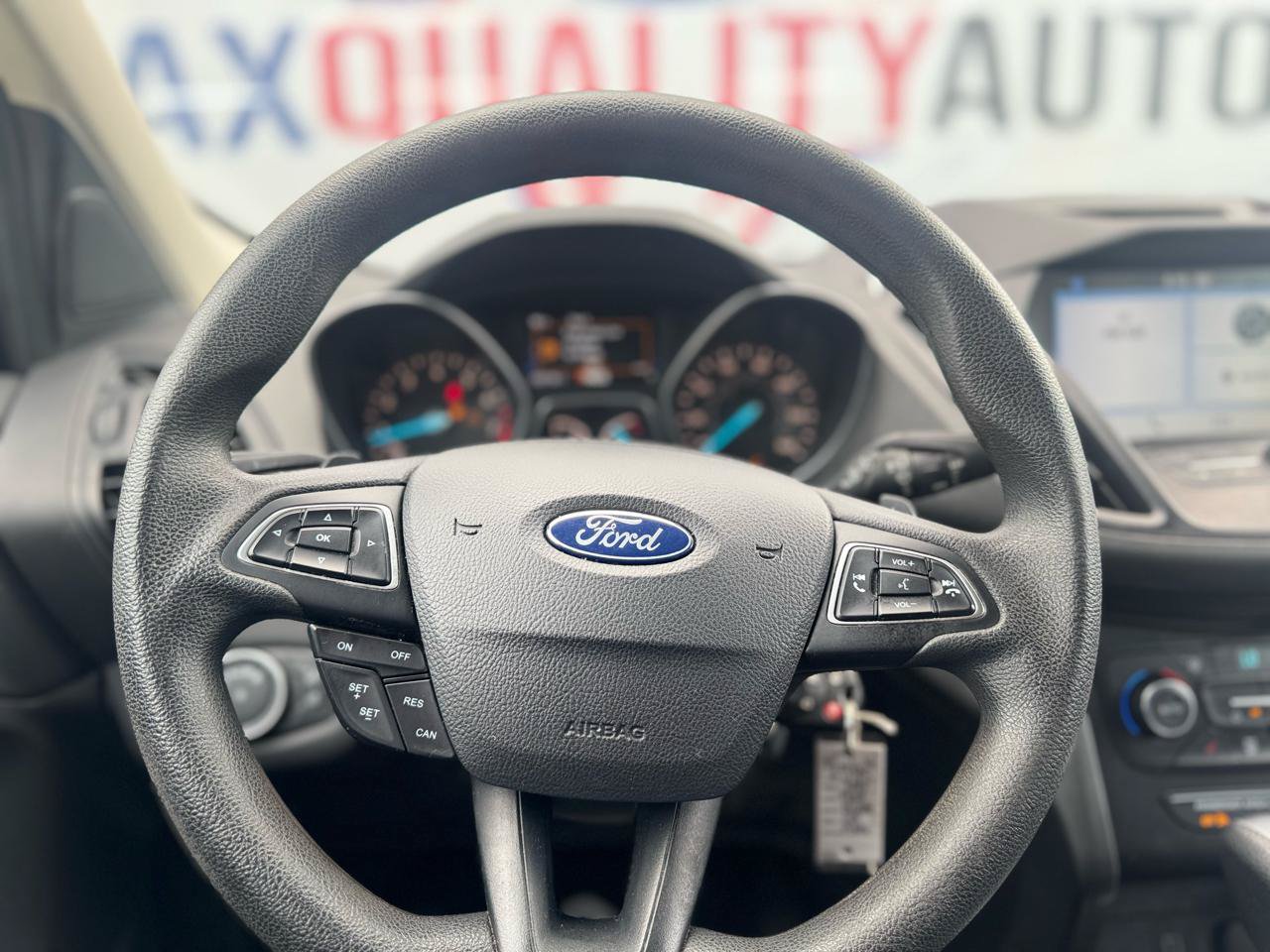 Used 2017 Ford Escape SE w/ Equipment Group 201A FWD image 38