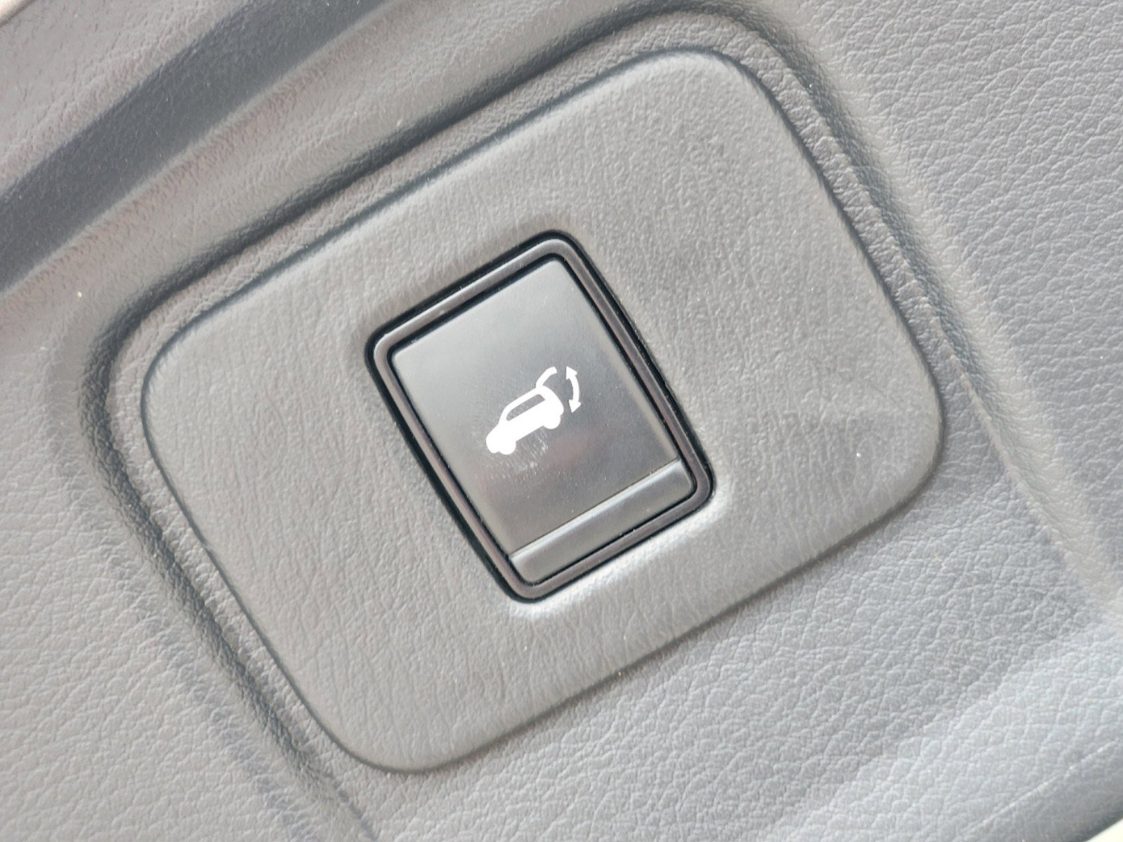 Used 2023 Nissan Murano Platinum w/ Cargo Package image 17