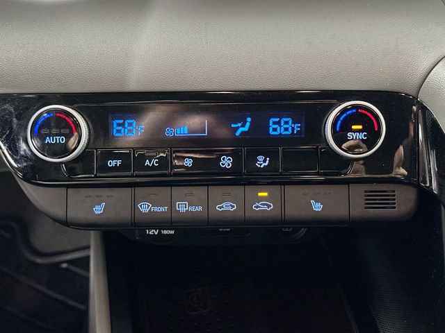 Used 2022 Hyundai Elantra SEL w/ Convenience Package FWD image 13