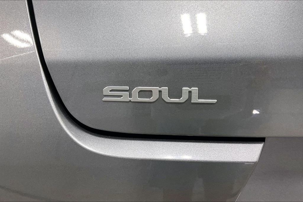 Used 2025 Kia Soul EX FWD image 40