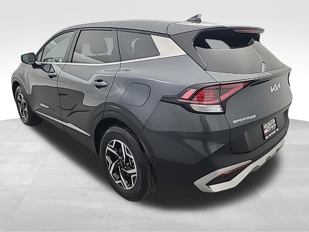Used 2025 Kia Sportage LX image 6