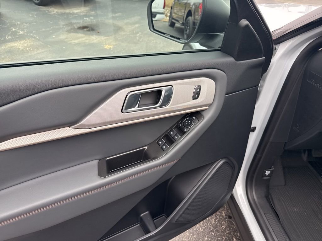 New 2026 Ford Explorer Active image 14