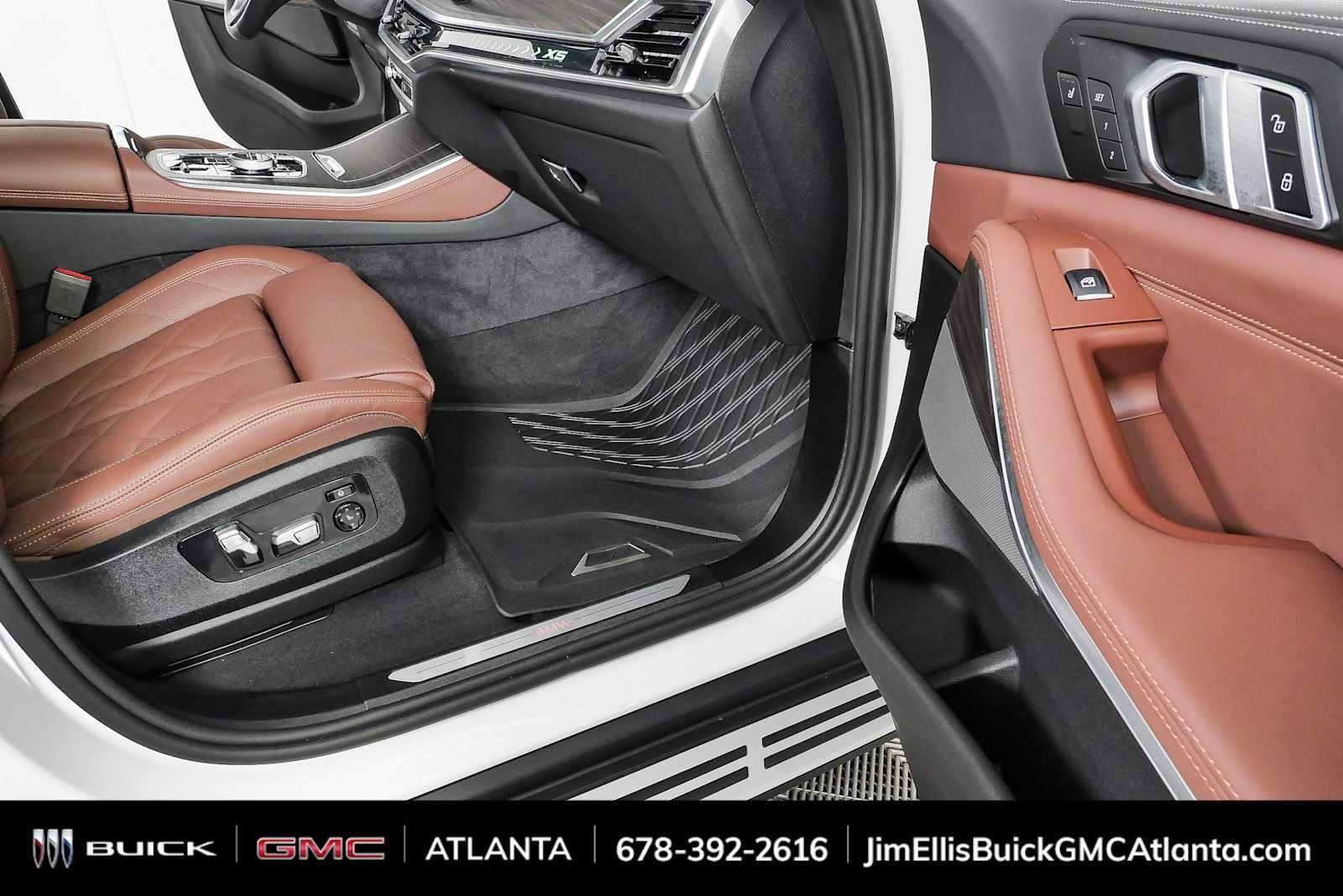 Used 2026 BMW X5 xDrive40i w/ Executive Package AWD/4WD image 25