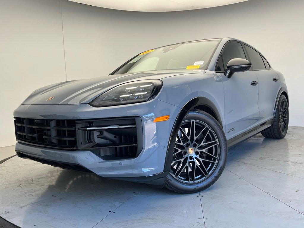 Certified 2025 Porsche Cayenne GTS AWD/4WD image 1
