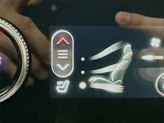 Used 2024 Genesis GV70 2.5T w/ Advanced Package image 20