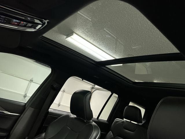 Used 2024 Jeep Grand Cherokee L Overland w/ Advanced Protech Group III AWD/4WD image 19