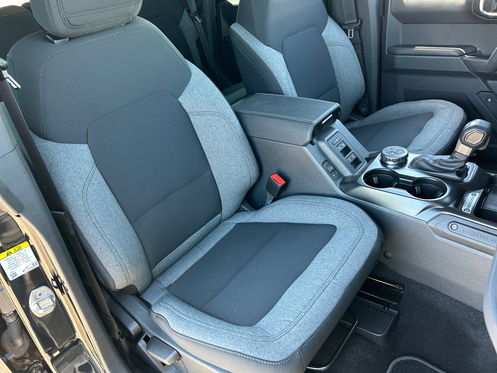New 2025 Ford Bronco 4-Door AWD/4WD image 19