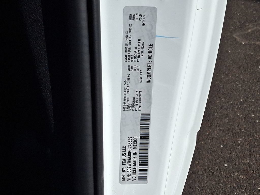 New 2024 RAM 3500 Tradesman w/ Safety Group AWD/4WD image 16