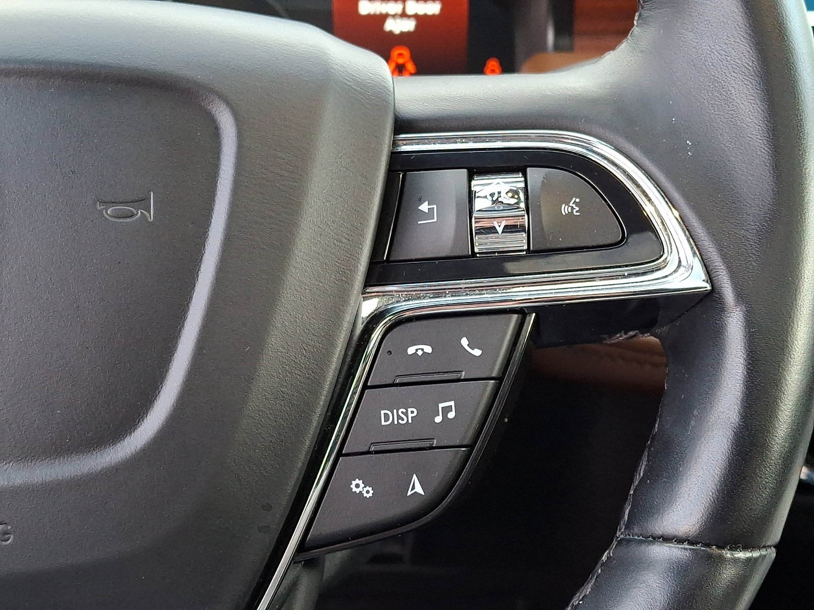 Certified 2023 Lincoln Nautilus Reserve w/ Equipment Group 201A image 25